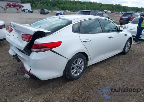 2018 Kia Optima Lx z USA, uszkodzony, nr VIN KNAGT4L33J5232905
